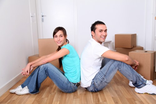 Temporary storage space for household items in Leyton